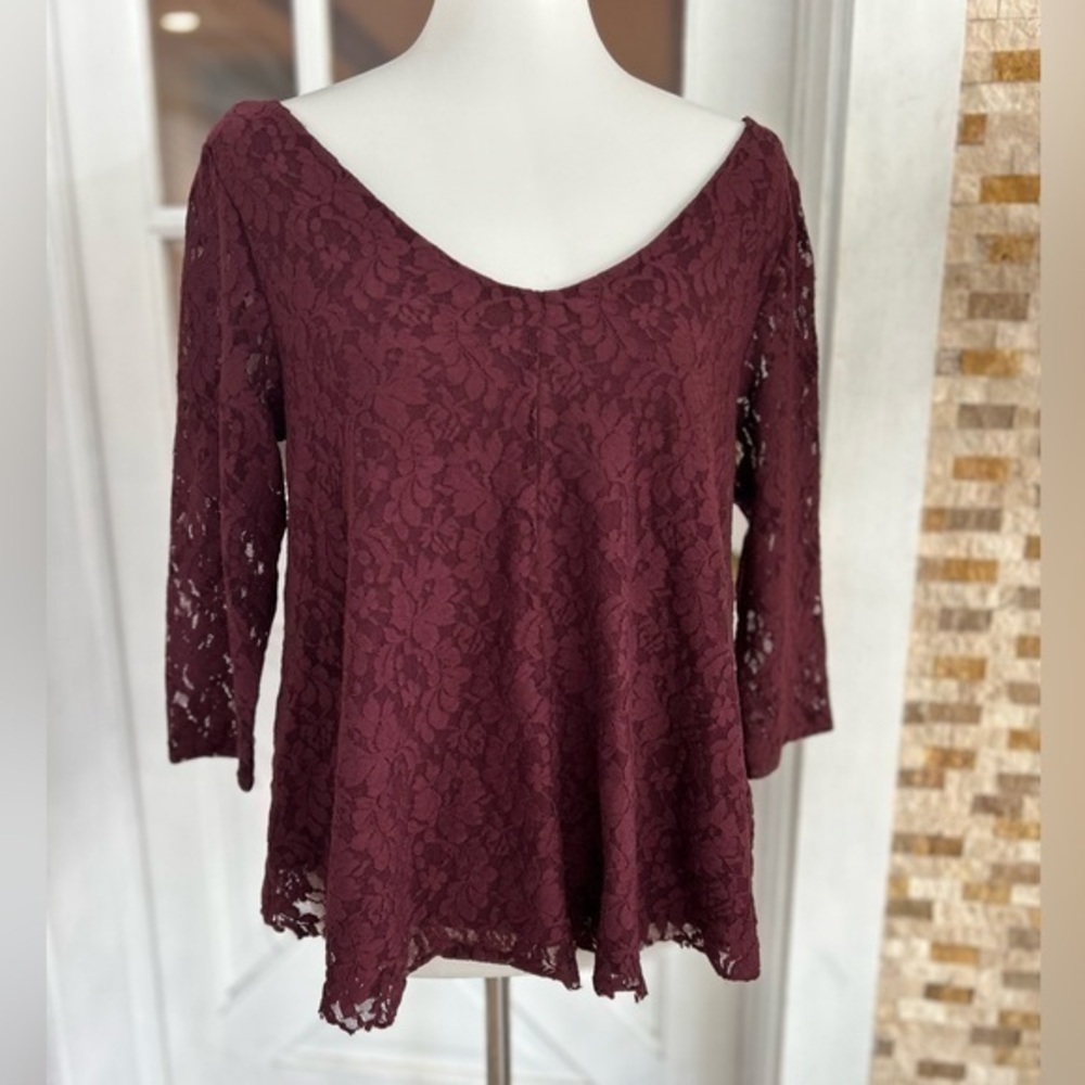 American Eagle lace overlay blouse